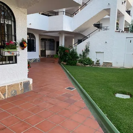 Apartment Apartamento 2 Al Lado De La Playa